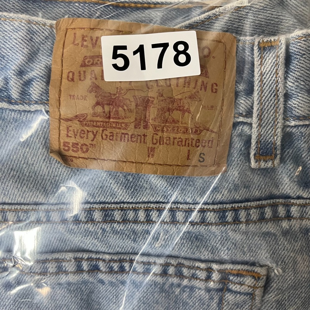 Levi's 550 Tapered Leg Jeans Womens 16 Blue Denim Relaxed Fit Classic - 33X27 - Picture 16 of 16